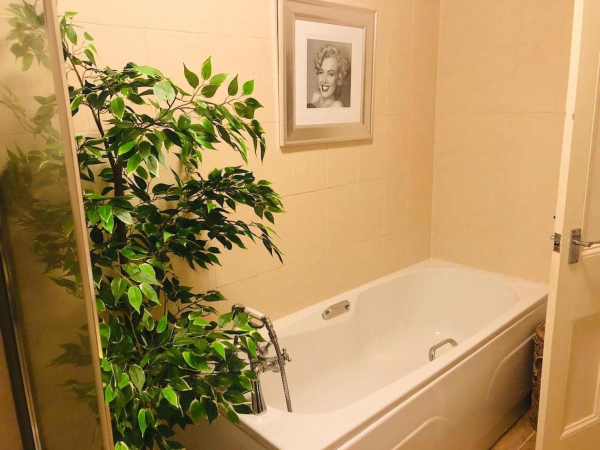 Ilkley Central One Appartement Buitenkant foto